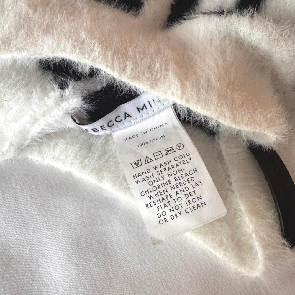 Rebecca Minkoff Love Beanie Fuzzy Eyelash Knit Cream Black Graphic OSFA - Picture 5 of 5